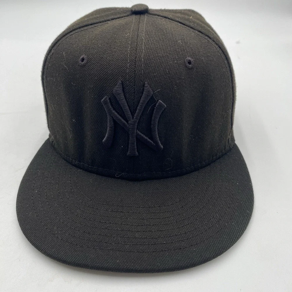 New York‎ Yankees All Black New Era  59fifty Hat blackout Fitted Size 7 1/4